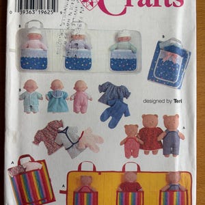 Simplicity 7424 Sewing Pattern 8.5, 10.5 inch Bear/Baby doll Carry Case Bed pocket, lace trim pillows 90s Teri UNCUT