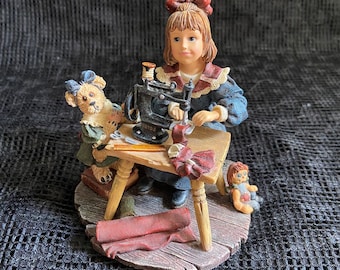 Boyds Stitched With Love 3554 Barbara Ann Vintage Sewing machine Jodie  Bear Seamstress c.1999 resin collectible gift for quilters/sewists