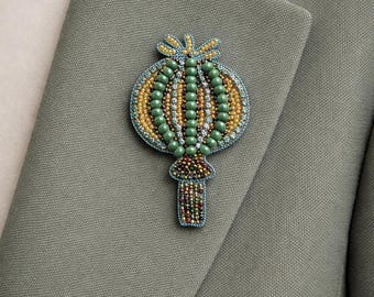 Poppy Pod Brooch