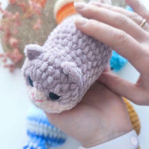 Gehäkelte Katze – KnuddelMiez – kleine Anti-Stress Katze – Handgemachtes Kuscheltier – Amigurumi Cat Plush – Geschenk für Katzenliebhaber afbeelding 7