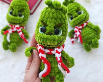 Mini Grinch – Handgemachtes Plüsch-Amigurumi | Weiches Kuscheltier | Weihnachtsgeschenk