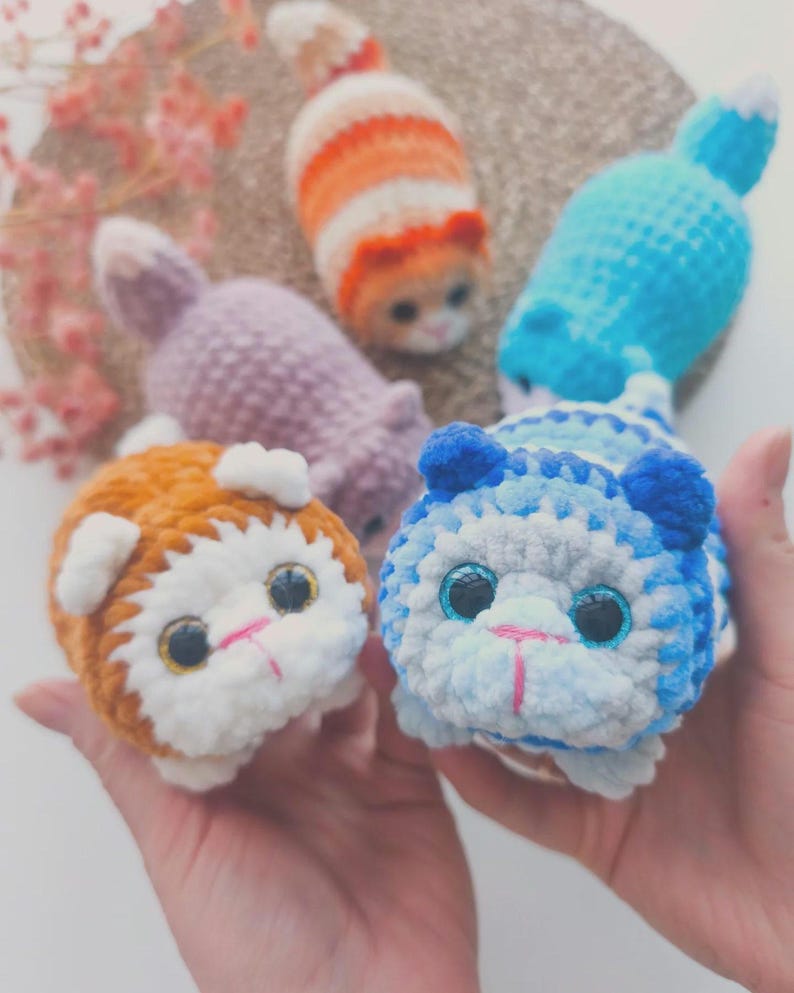 Gehäkelte Katze – KnuddelMiez – kleine Anti-Stress Katze – Handgemachtes Kuscheltier – Amigurumi Cat Plush – Geschenk für Katzenliebhaber afbeelding 2
