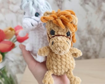 Handgemachtes Häkel-Pony – Symbol 2026 Jahr des Pferdes – Kuscheltier / Glücksbringer / Geschenkidee