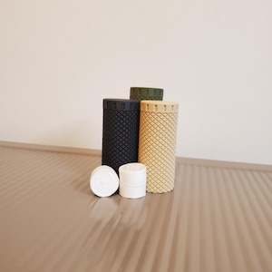 Compact Disposable Towel Holder (Comes packed with Five Towels)