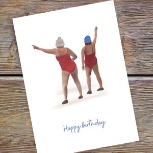 Geburtstagskarte | Wild Schwimmen alles Gute zum Geburtstag | Schwimmen Schwestern Grußkarte | Wilde Frauen | Portrait Mohawk 324gsm Karte | 18 x 12 cm | 15 x 10 cm