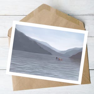 Wenskaart | Kalm en grijs bij Derwent Water | Buddy/Zuster-kaart zwemmen | Hoge kwaliteit Mohawk-kaart 324 gsm | 7 x 5" | 6 x 4"