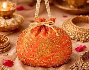 Bolso Potli de seda naranja, bolso de mano con asa de perlas bordadas, Batwa de boda india