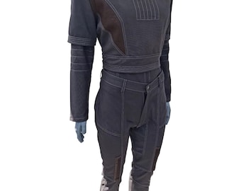 Handmade Mandalorian Bo-Katan Kryze Cosplay Costume - Flight Suit with Leather Wristband