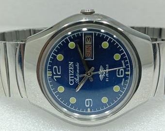 Vintage Citizen Automatic Watch: Caliber 8200, Blue Dial, Japan Made