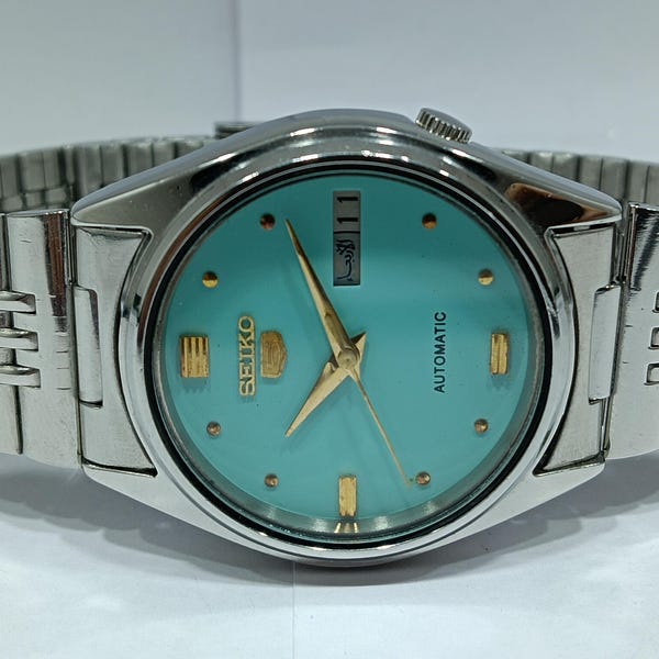 Seiko 5 Automatic Cal 7009 Day And Date Japan Made Men's Wrist Watch