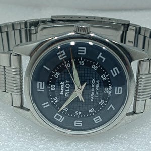 ヴィンテージ HMT パイロット 手巻きウォッチ：ブラックダイヤル、17石