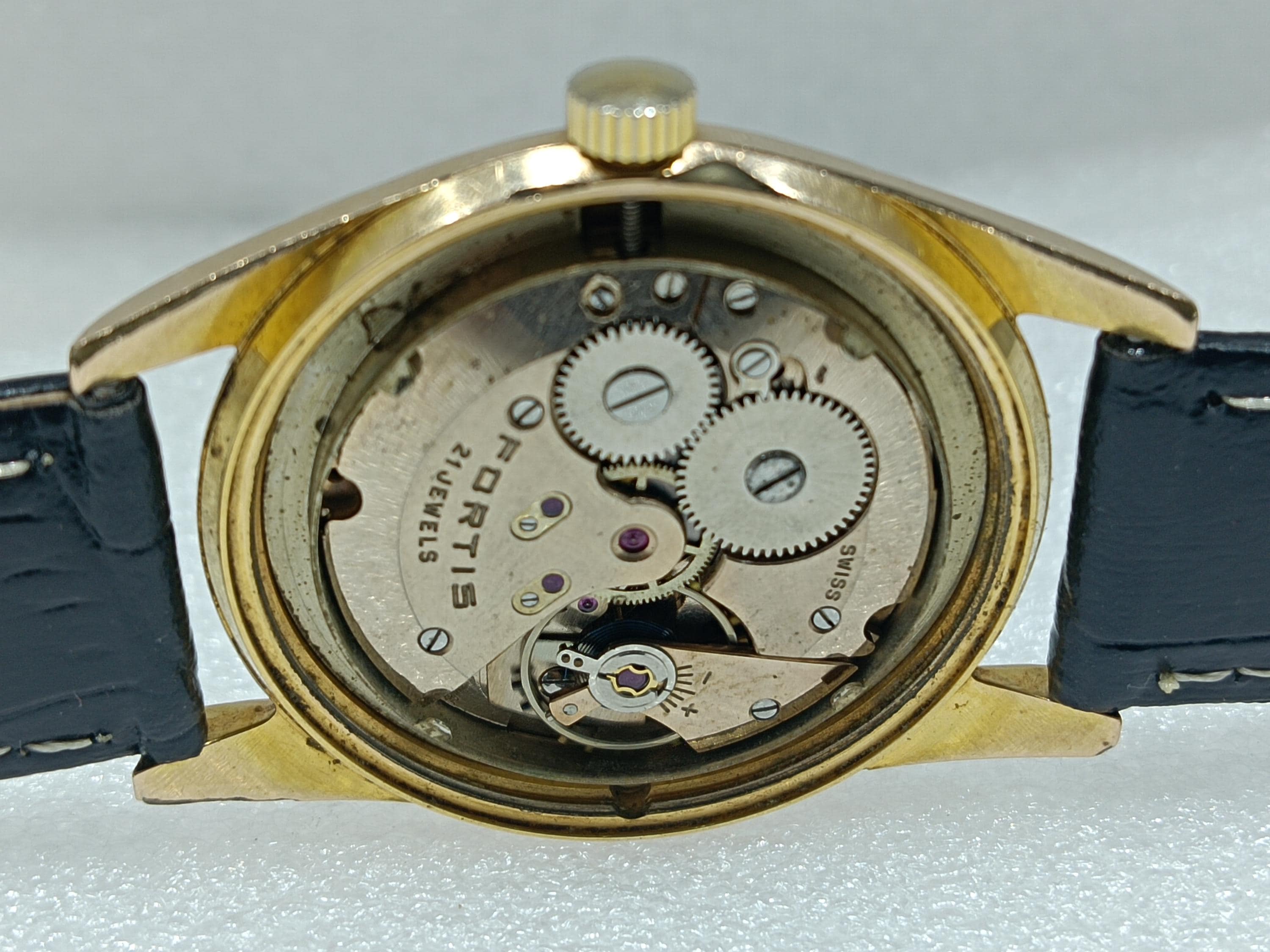 ヴィンテージ フォルティス 手巻き 21石 スイス製 ブラックダイヤル