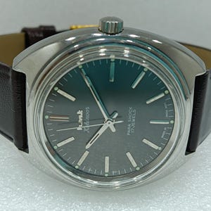 Vintage HMT Kohinoor Mechanical Watch: Gray Dial, Para Shock, 17 Jewels