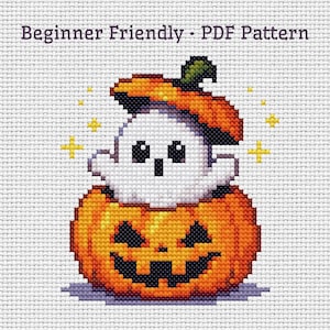 Peut inclure: Un modèle de point de croix représentant un fantôme blanc portant un chapeau citrouille orange, assis dans une grande citrouille d'Halloween sculptée. Le motif inclut des étoiles jaunes et le texte Beginner Friendly PDF Pattern.