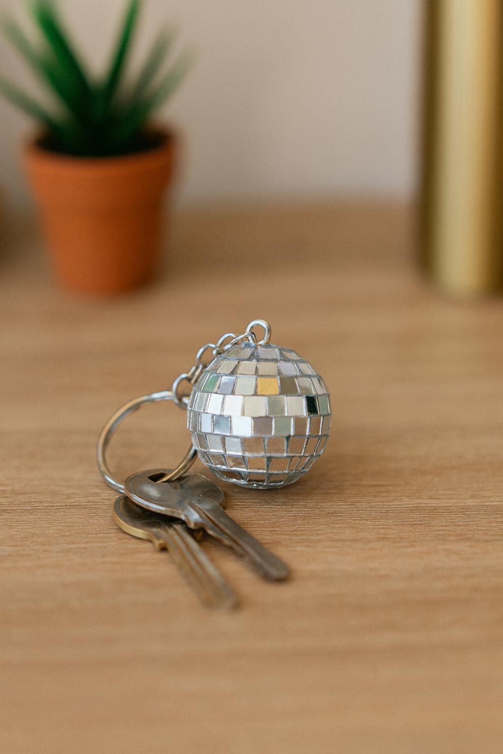 Mirrorball keychain - Etsy 日本