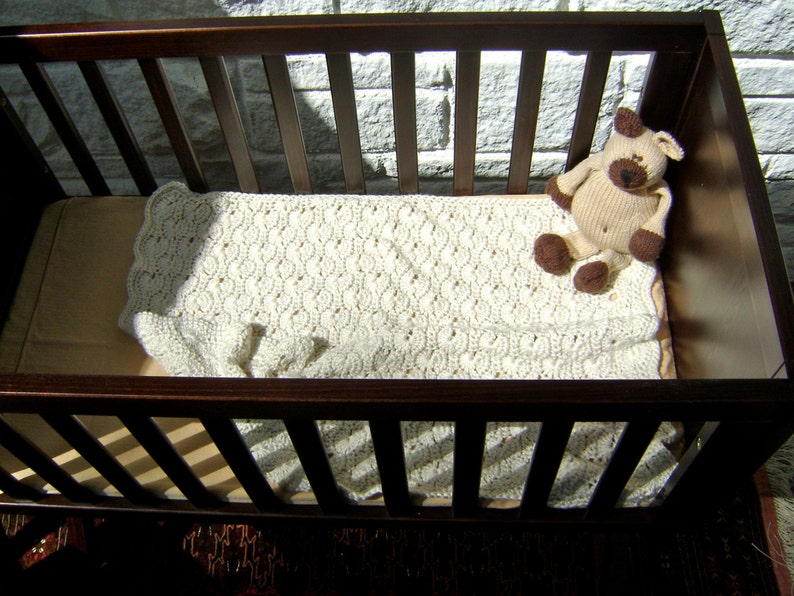 Uptown Stroller Blanket PATTERN Modèle de couverture au crochet image 3