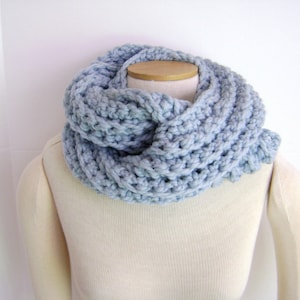 Crochet PATTERN for Chunky Twist Scarf Cowl Great for the Beginner image 6