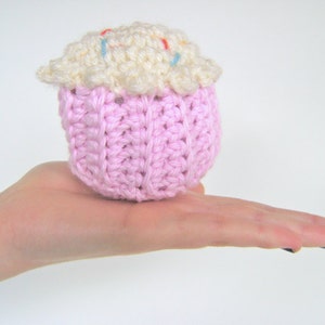 Crochet Pattern for Cupcake Toy or Pincushion INSTANT DOWNLOAD image 4