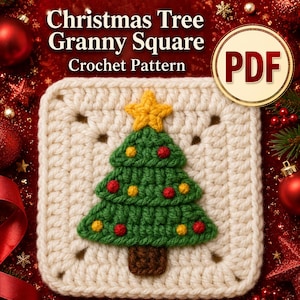 Puede incluir: Un patrón de ganchillo titulado Christmas Tree Granny Square PDF que presenta una base cuadrada de ganchillo color blanco roto con un árbol verde en el centro, rematado con una estrella amarilla y decorado con pequeñas esferas rojas y amarillas y un tronco marrón.