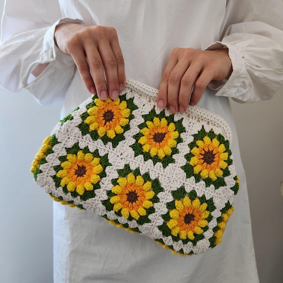 Crochet Sunflower Clutch: Granny Square Purse with Kiss Lock , Valentine Gift