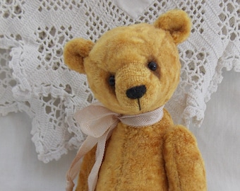 Winston complete sewing kit for a miniature teddy bear