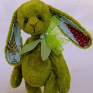 Mistletoe Rabbit Christmas Digital Pattern