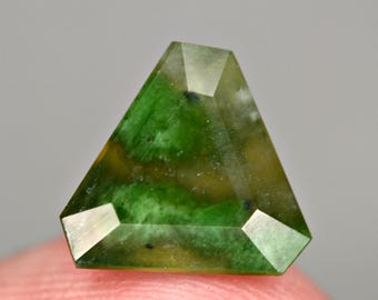 Natural Green Grossular Garnet Gemstone, Trillion Cut, Pakistan Origin