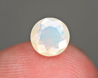 Natural White Opal Gemstone, Round Cut 6x3mm (0.46ct)