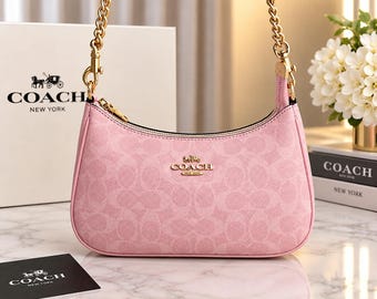 Coach Teri Shoulder Bag In Signature Canvas Cv933 Dusty Pink