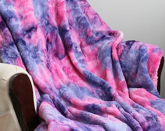 Razzle Dazzle Minky Blanket | Adult Tie Dye Blanket, Purple Pink Plush Throw, Soft Cozy Blanket, Gift for Mom, Vibrant Minky Throw