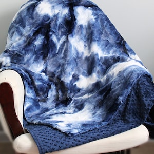 Adult Minky Blanket, Blue tie-dye Minky Blanket, Adult Throw Blanket, Gifts for Dad, Plush Blanket