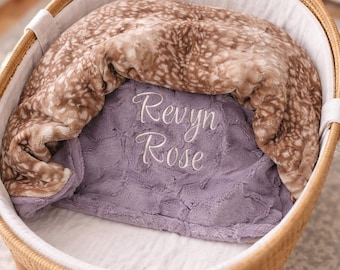 Manta personalizada para bebé, manta Minky color beige saúco, regalo personalizado para bebé con nombre, decoración de bosque para habitación infantil, manta para recién nacida.