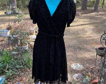 Women's DKNY Green Velveteen Short Sleeve Dress - Size 4 - Etsy