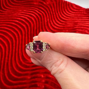 Vintage Spark Co. New York 18k Gold, Ruby and Diamond Statement Ring Size 8