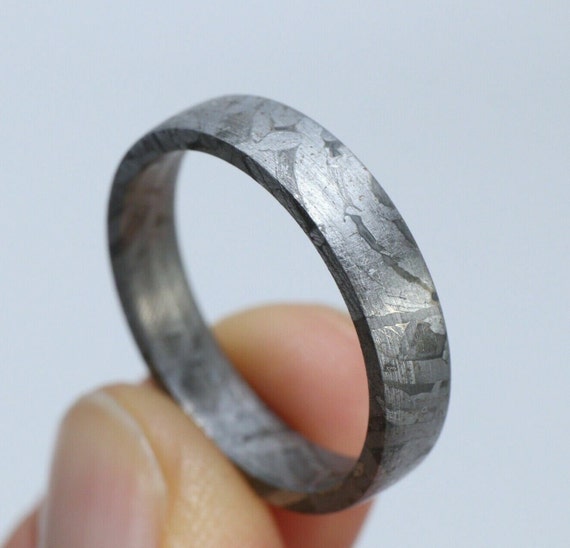 Meteorite ring dragon ring muonionalusta Gem