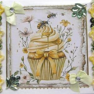 Cupcake al miele e caramello - Biglietto d'auguri con decoupage fatto a mano - Vuoto (2878), Biglietto di compleanno, Biglietto a strati, Compleanno, Pasticceria, Anniversario