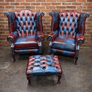 Sillones Chesterfield Harlequin de cuero auténtico con reposapiés a juego. Disponibles en todos los colores.