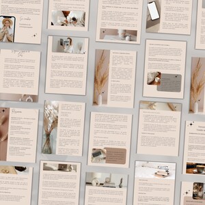 K&ouml;nnte beinhalten: Eine Sammlung beigefarbener Seiten mit Text und Bildern, darunter ein Smartphone, das eine Frau mit Hut zeigt. Dekorative Elemente sind Pampasgras in Vasen und ein Laptop. Das Layout deutet auf ein digitales Marketing- oder Lifestyle-Thema hin.