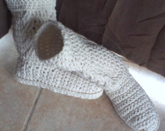 Crochet slipper boots, womens slippers, womens slipper boots, white slipper boots, white womens boots, gift ideas, christmas gifts for her
