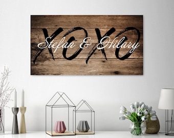 Personalized XOXO Canvas: Romantic Wall Art Gift for Couples & Valentine’s Day