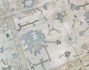 Alfombra Oushak moderna anudada a mano, de lana, color neutro, con tonos azules y verdes, hecha a mano para sala de estar, diseño turco personalizado de gran tamaño.