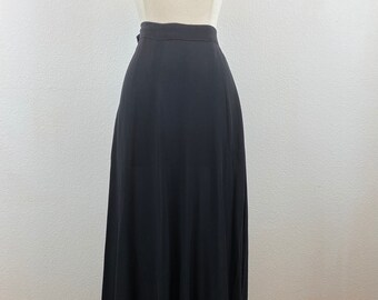 black flare skirt outfit