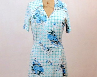 Vintage 70s Wrap Knit Dress | Blue Floral Dress | Medium | Hand Made | Short Sleeves | A-Line | Single Knit |  Stretch Knit