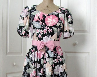 Vintage 80s Lanz Dress | Floral Dress | Size 10 | Black & Pink Floral | Pink Ribbon Bow | Back Buttons | Short Puff Sleeves | Cotton Dress |