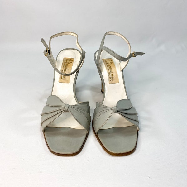 Vintage Bandolino Leather Gray Sandals Heels | Made In Italy | Open Toe Buckle Ankle Strap | Heels 3.5" | Size 8.5 | Dancing Formal Wedding