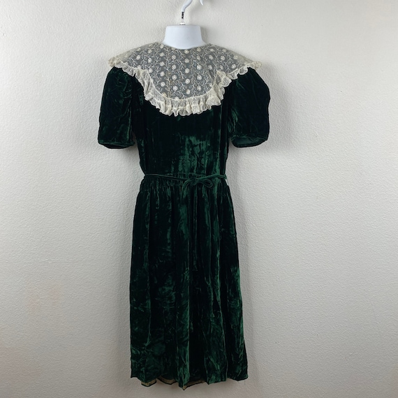green emerald velvet dress Estella Velvet Shift Dress-Emerald Night