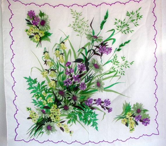 Vintage 1980s Scarf | Lilac and Buttercream Flowe… - image 1