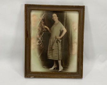 Vintage 30s Color Tinted Woman In Green Dress Picture | Wood Frame with Glass - Parmelee Art Co. San Francisco | Instant Family Core | 9x11