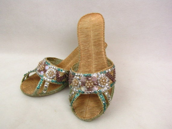 Vintage 1930s Woven Sandals | Grass Wedgies | Gre… - image 4