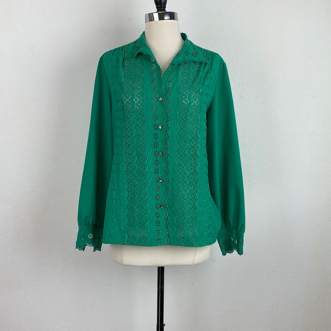 Green eyelet Top